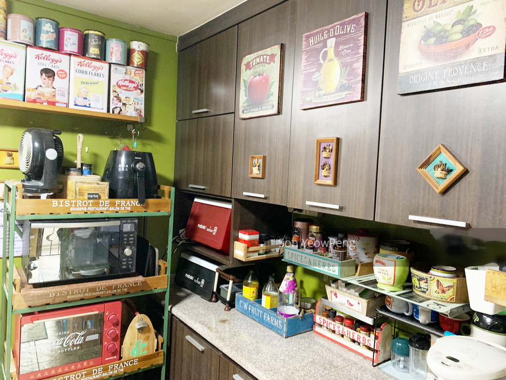 Blk 512 Bukit Batok Street 52 (Bukit Batok), HDB Executive #354850201